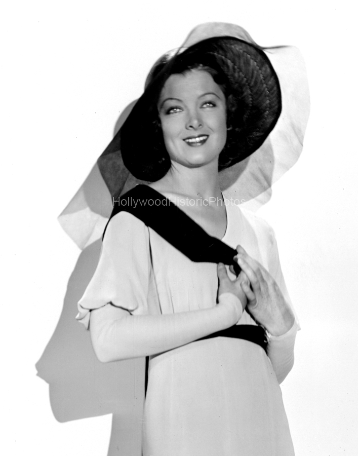 Myrna Loy 1932 wm.jpg